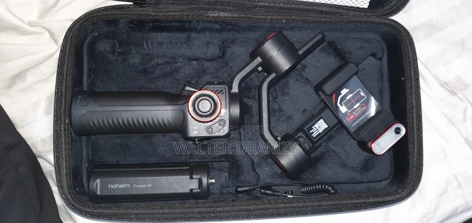 Hohem M6 Gimbal With Fill Light and Ai Sensor for Phones and Cameras