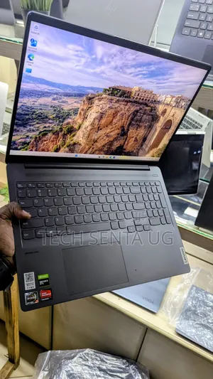 Laptop Lenovo IdeaPad 5 Slim 13th Gen i7 16GB AMD Ryzen 7 SSD 512GB