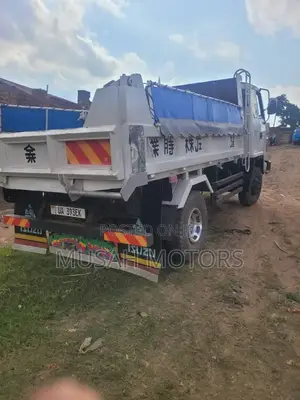 Forward Tipper