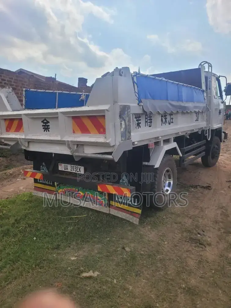 Forward Tipper