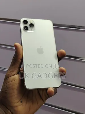 Apple iPhone 11 Pro Max 64 GB Gold