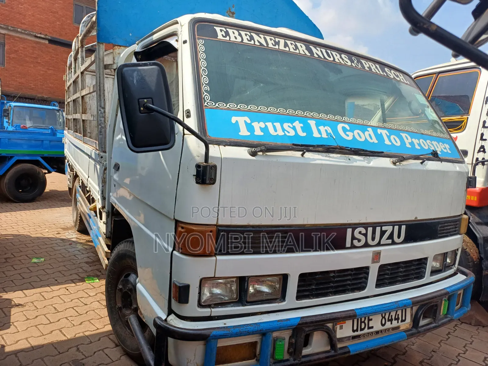 Isuzu Truck
