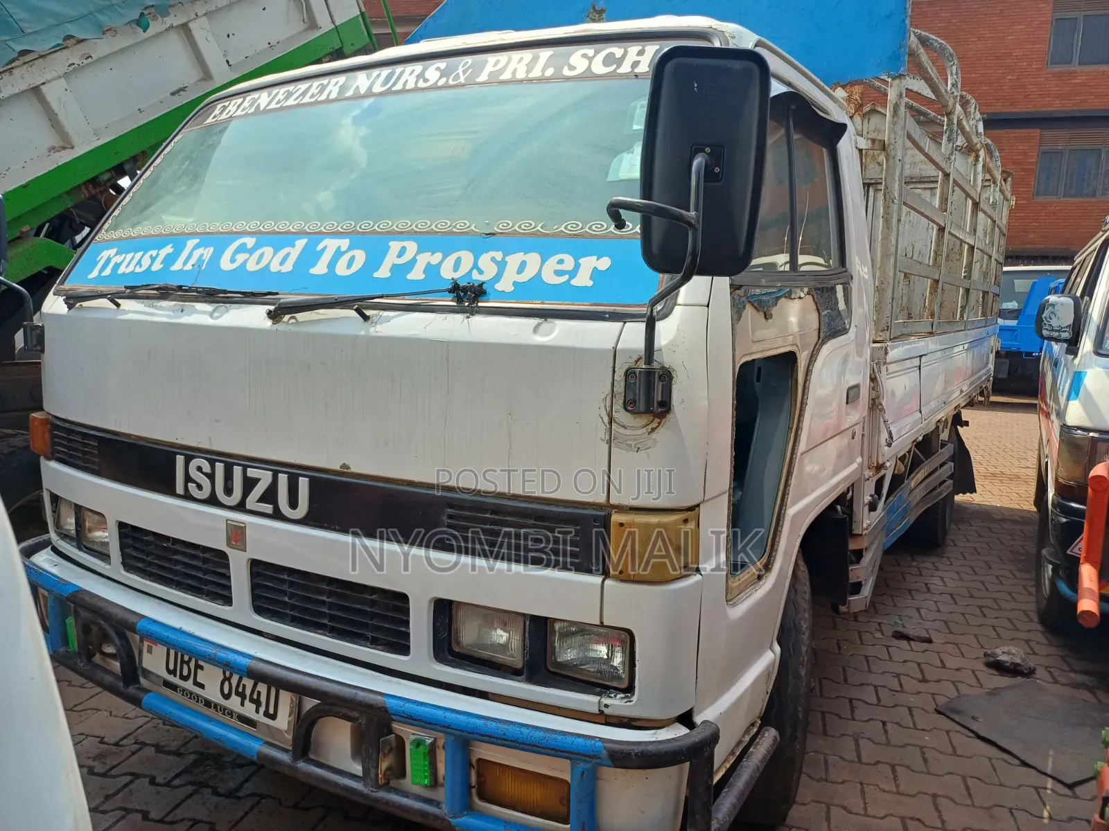 Isuzu Truck