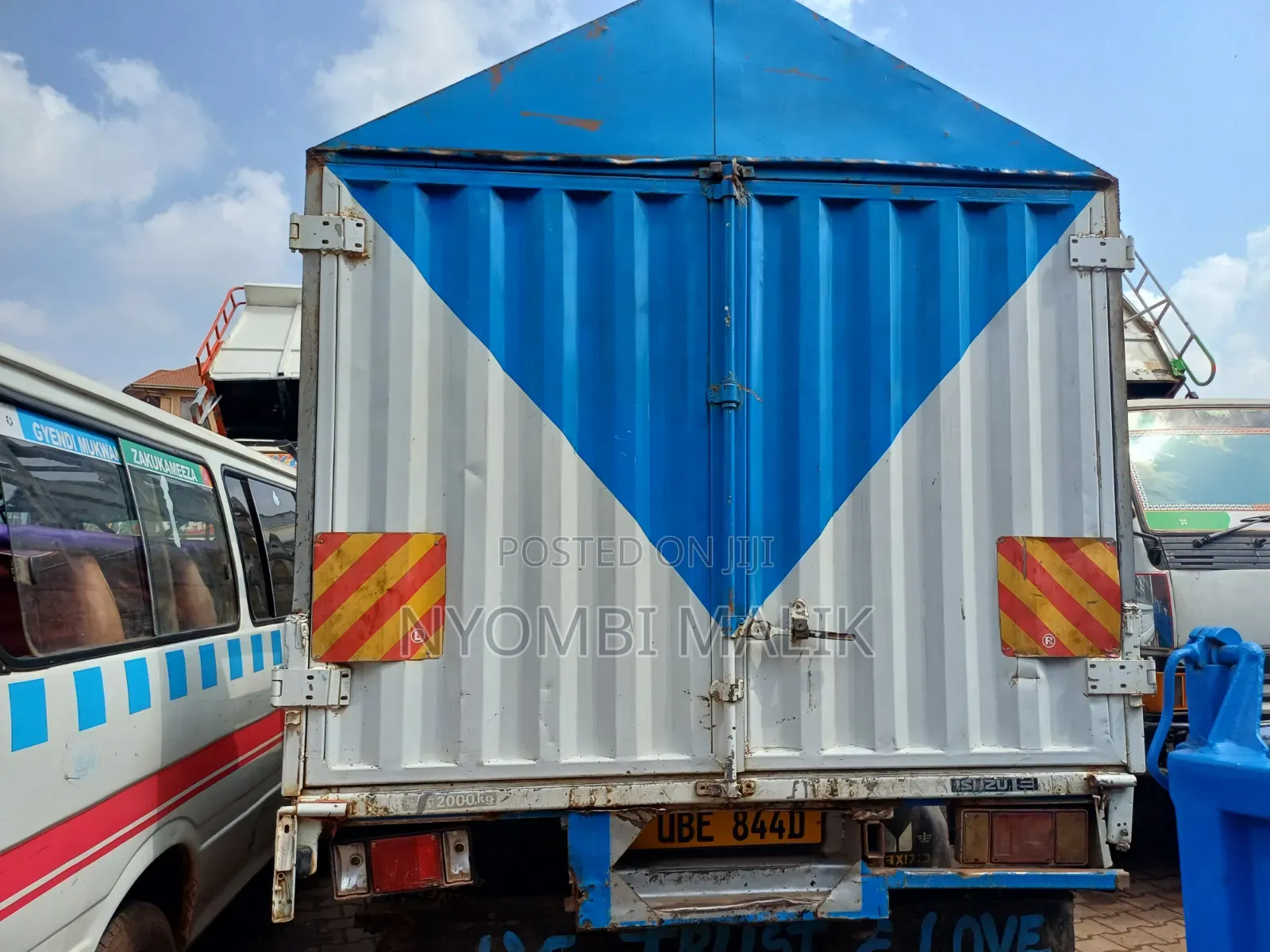 Isuzu Truck