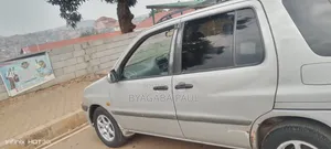 Toyota Raum 1999 Silver