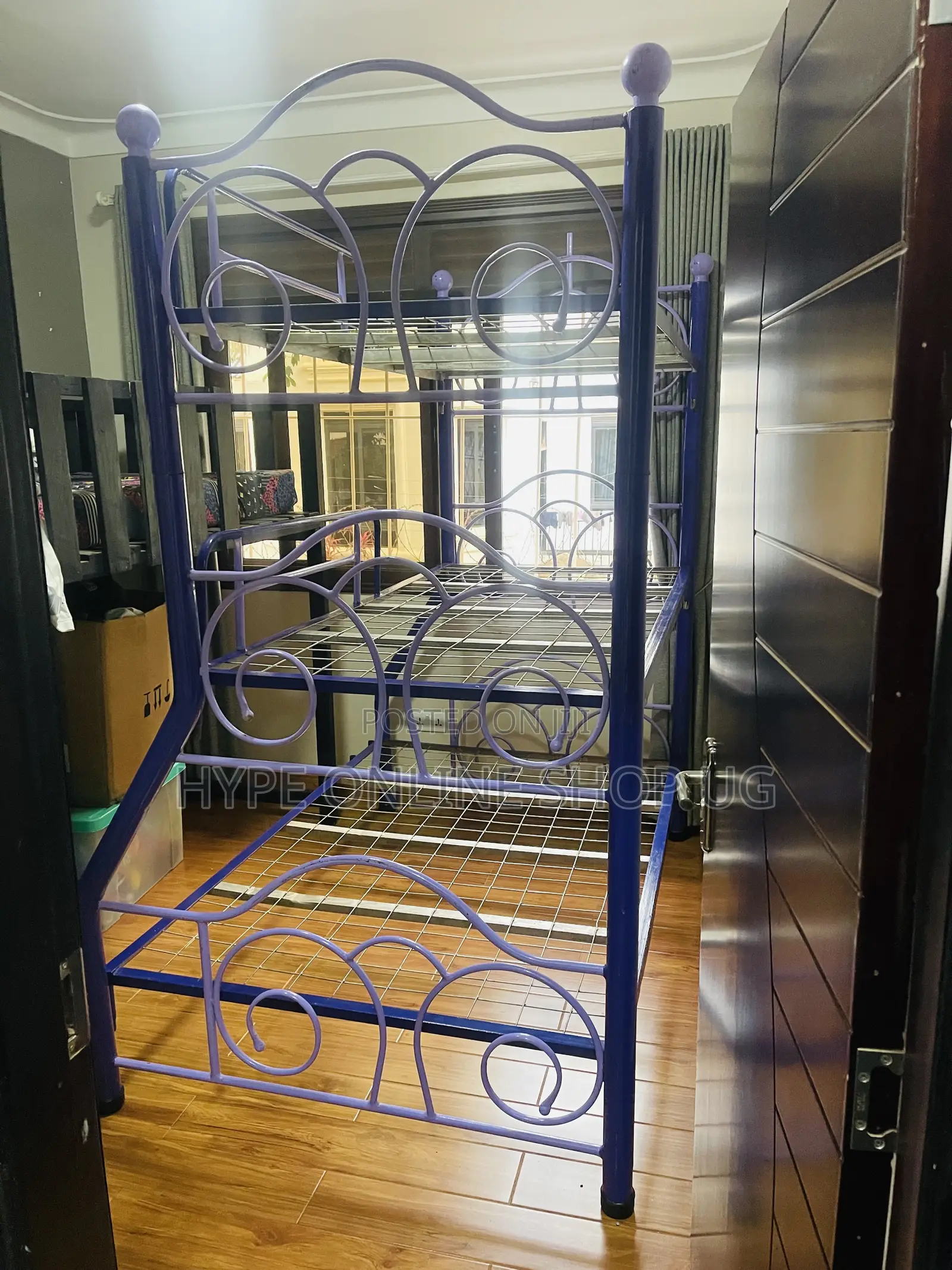 Daily Sleep Brandnew 4/6 and 3/6 Tripple Metallic Deckerbed