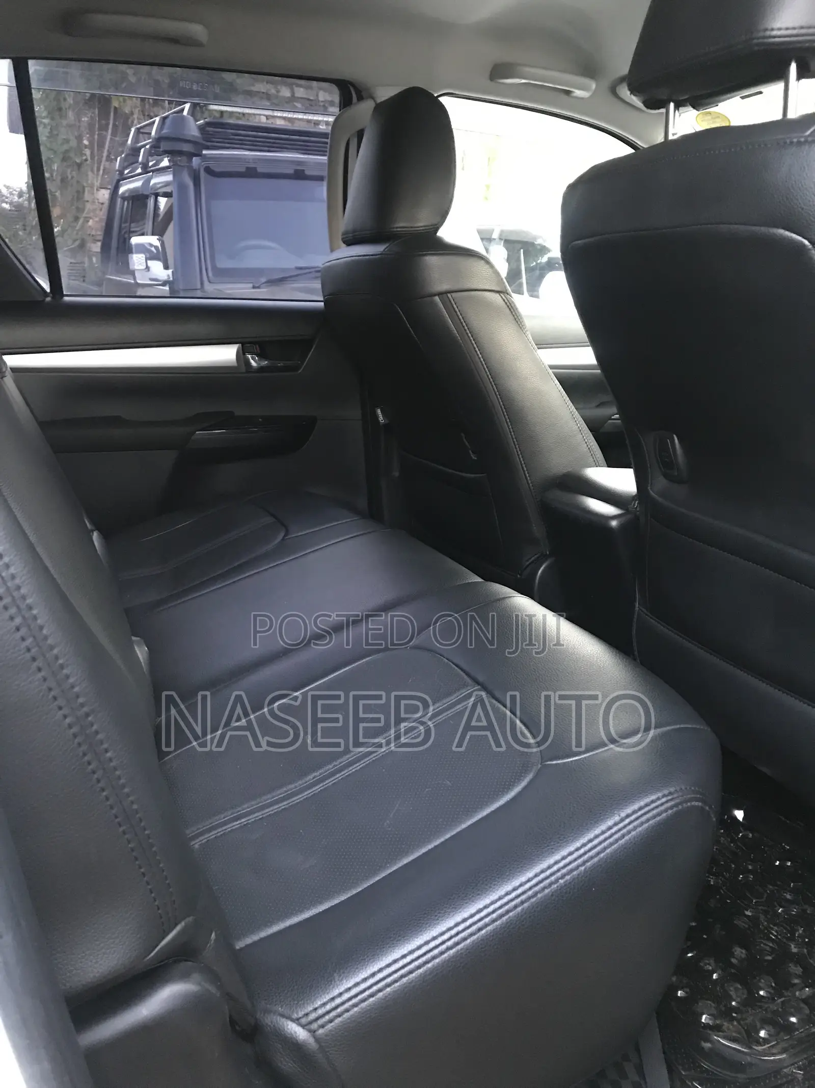 Toyota Hilux 2018 White