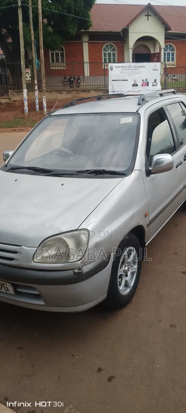 Toyota Raum 1999 Silver