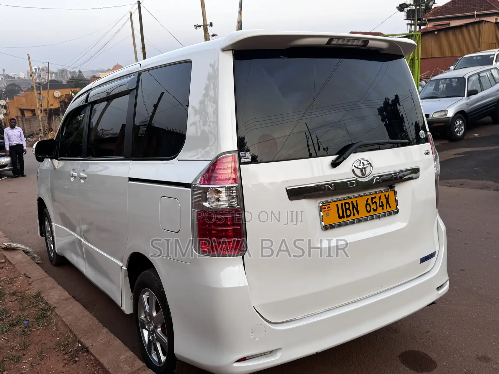 Toyota Noah 2009 White