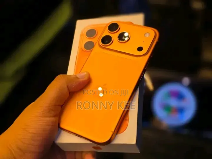 New Apple iPhone 17 Pro Max 256 GB Orange