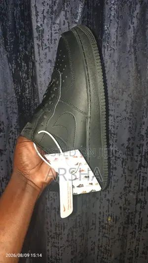 Nike Air Force 1