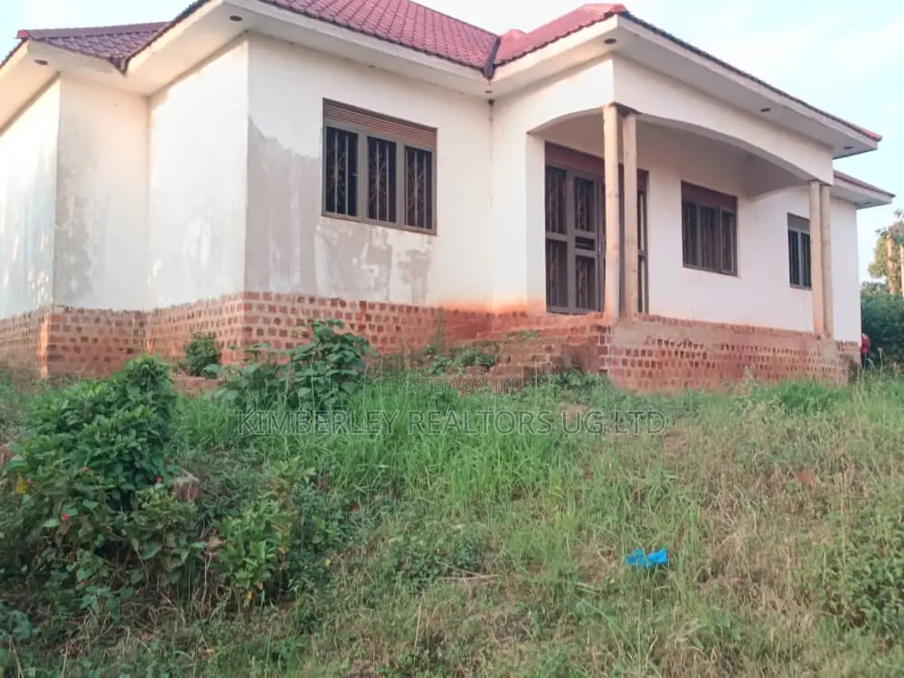 3bdrm House in Kira for sale