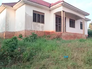 3bdrm House in Kira for sale
