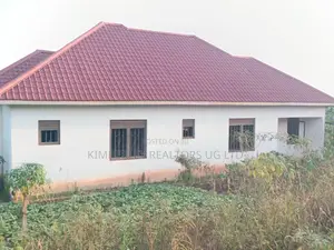 3bdrm House in Kira for sale