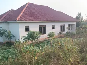 3bdrm House in Kira for sale