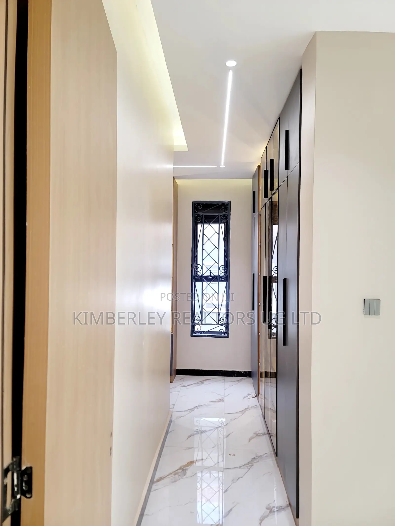 5bdrm House in Division A for sale