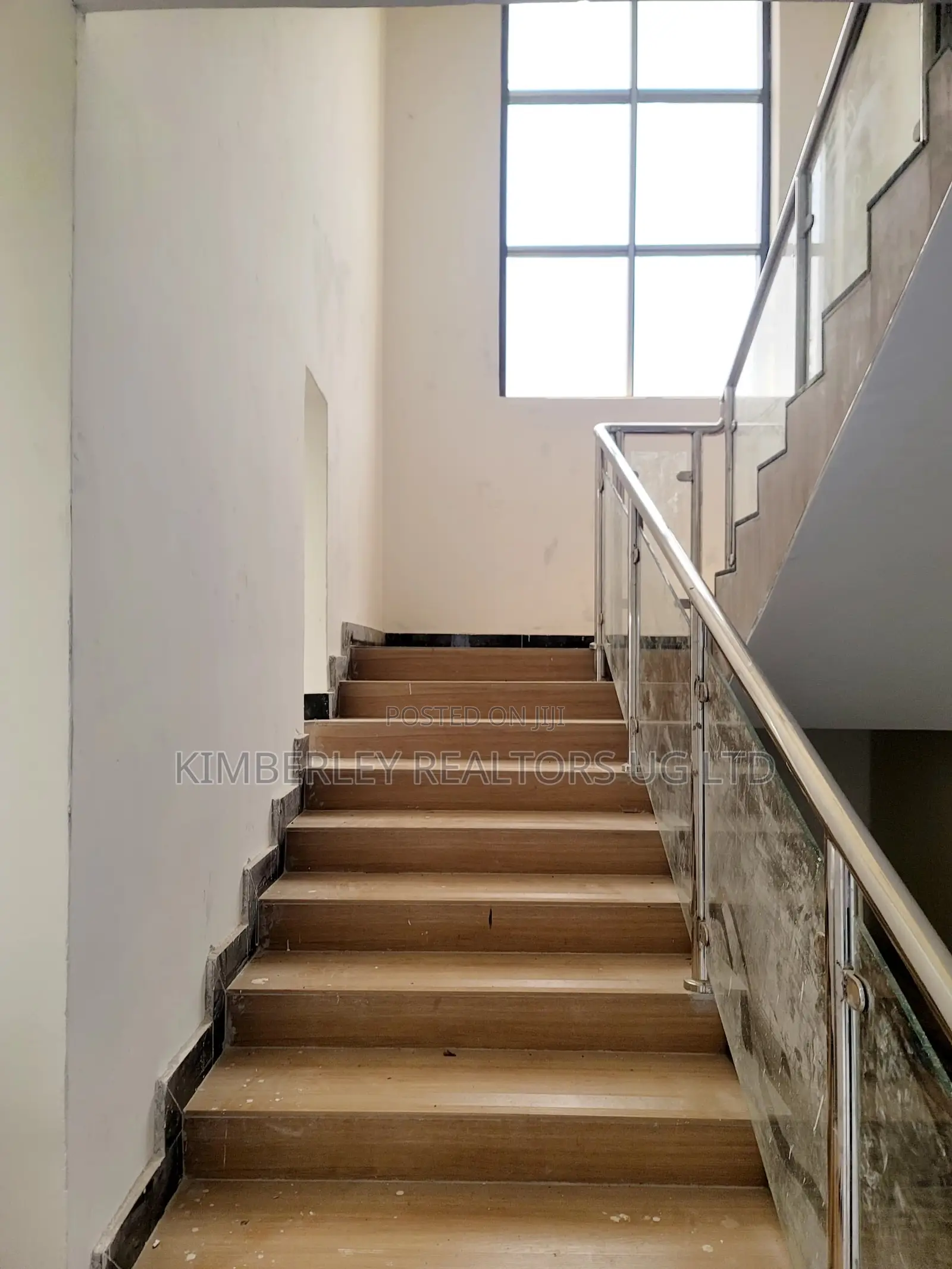 5bdrm House in Division A for sale