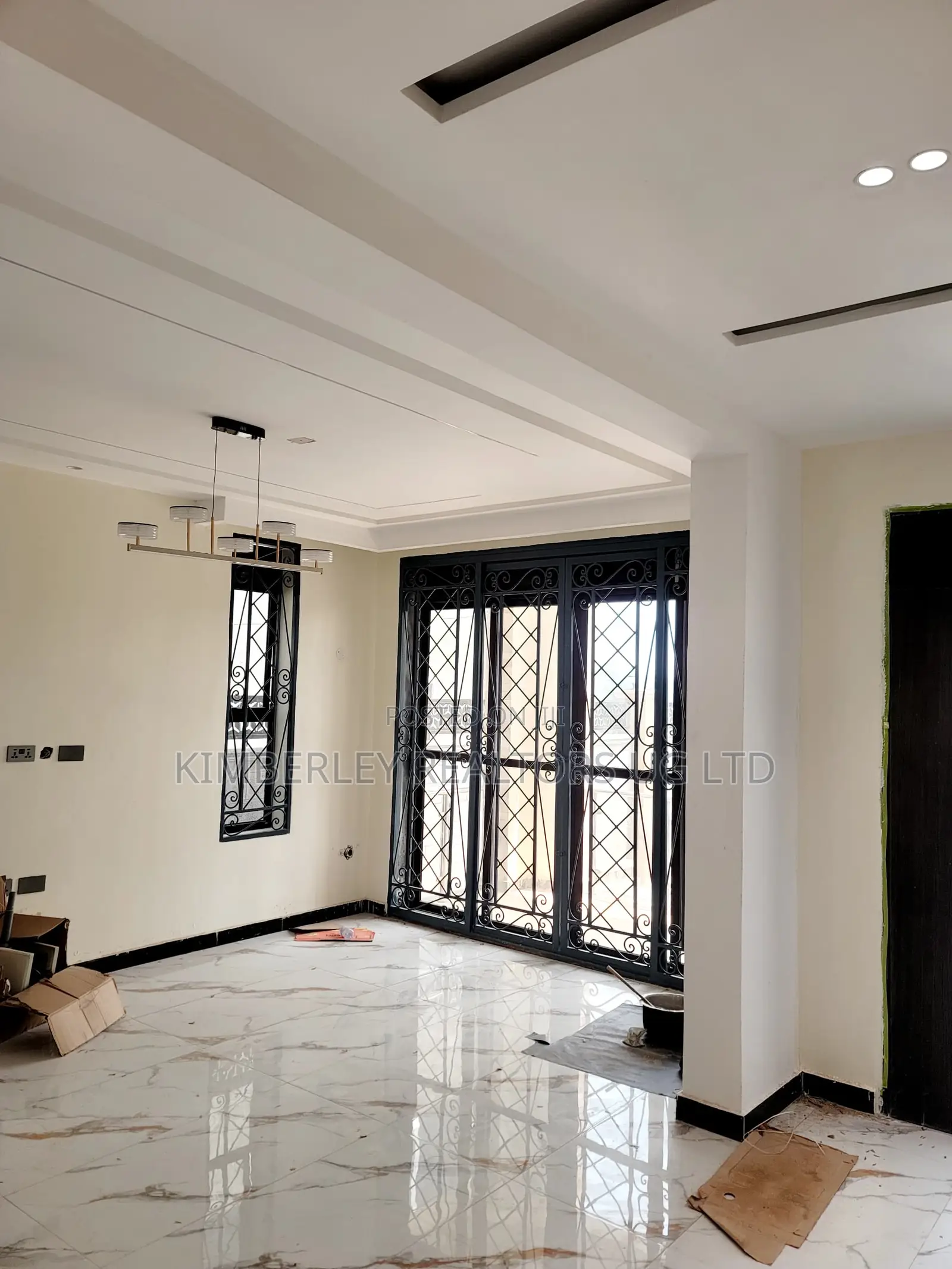 5bdrm House in Division A for sale