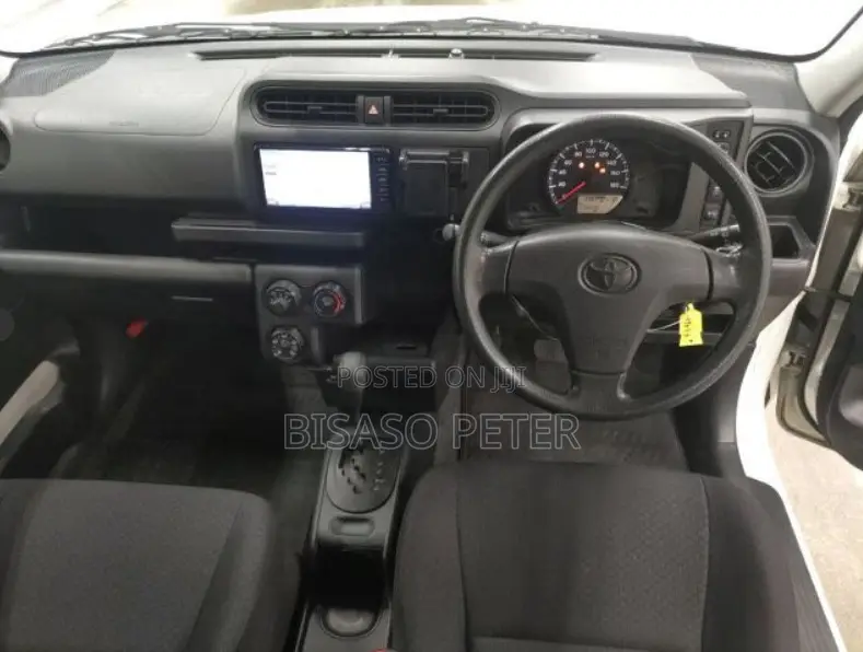 Toyota Probox 1.5 F 2WD 2018 White