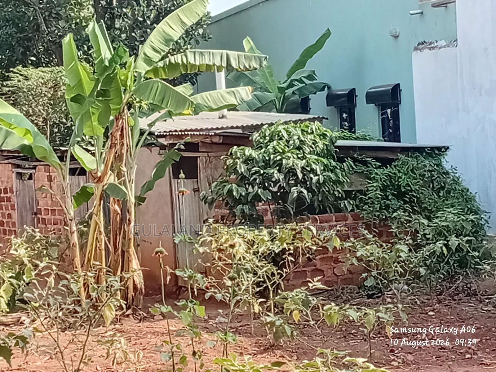 3bdrm Apartment in Kizito Zone, Luwero TC for sale