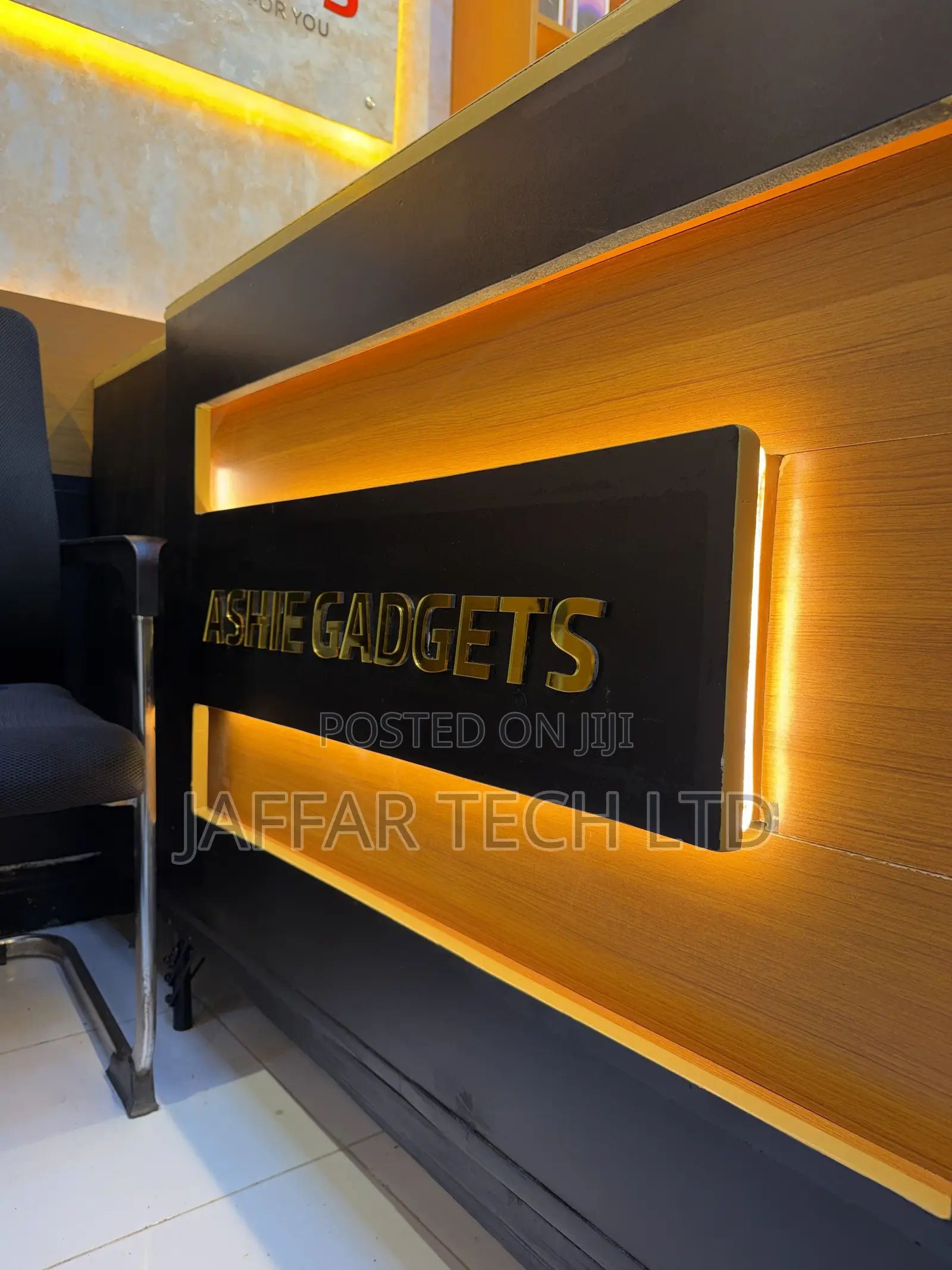 2d 3d Acrylic Logos