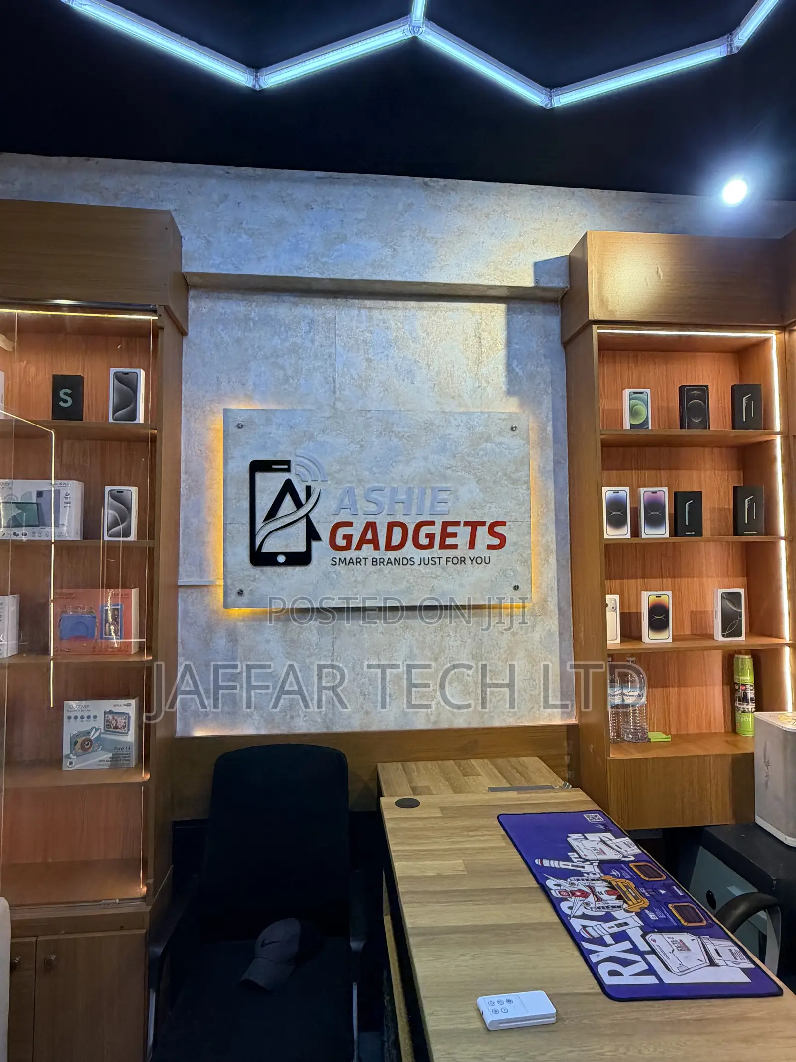 2d 3d Acrylic Logos