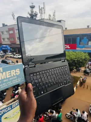 Laptop Lenovo 300e 4GB Intel Celeron SSD 128GB
