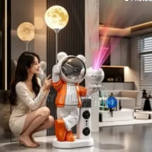 Multifunctional Astronaut Floor Statue Star Projector
