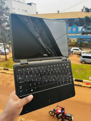 Laptop Dell Latitude 3190 2-in-1 8GB Intel Celeron SSD 128GB