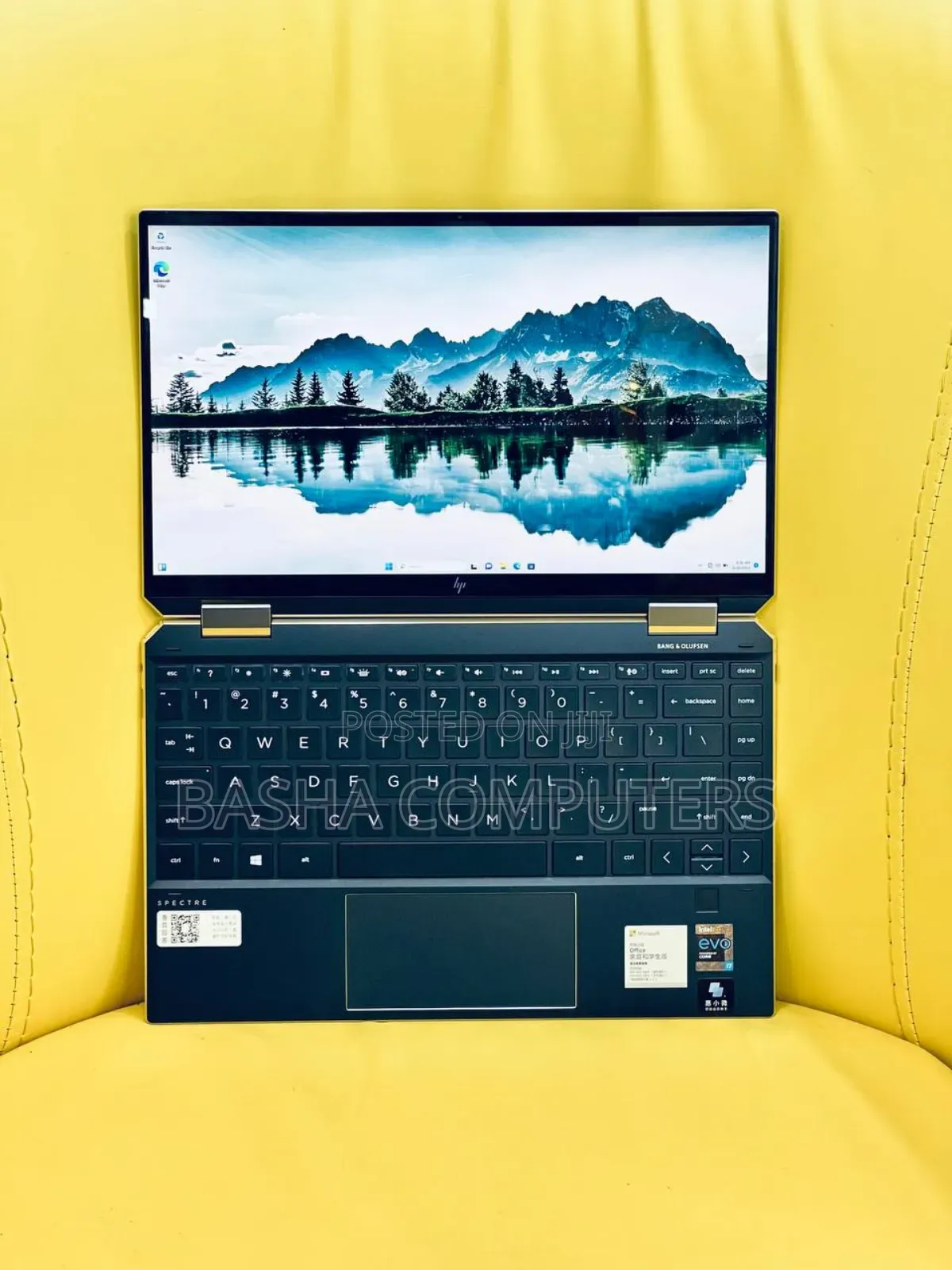 New Laptop HP Spectre X360 16GB Intel Core i7 SSD 256GB