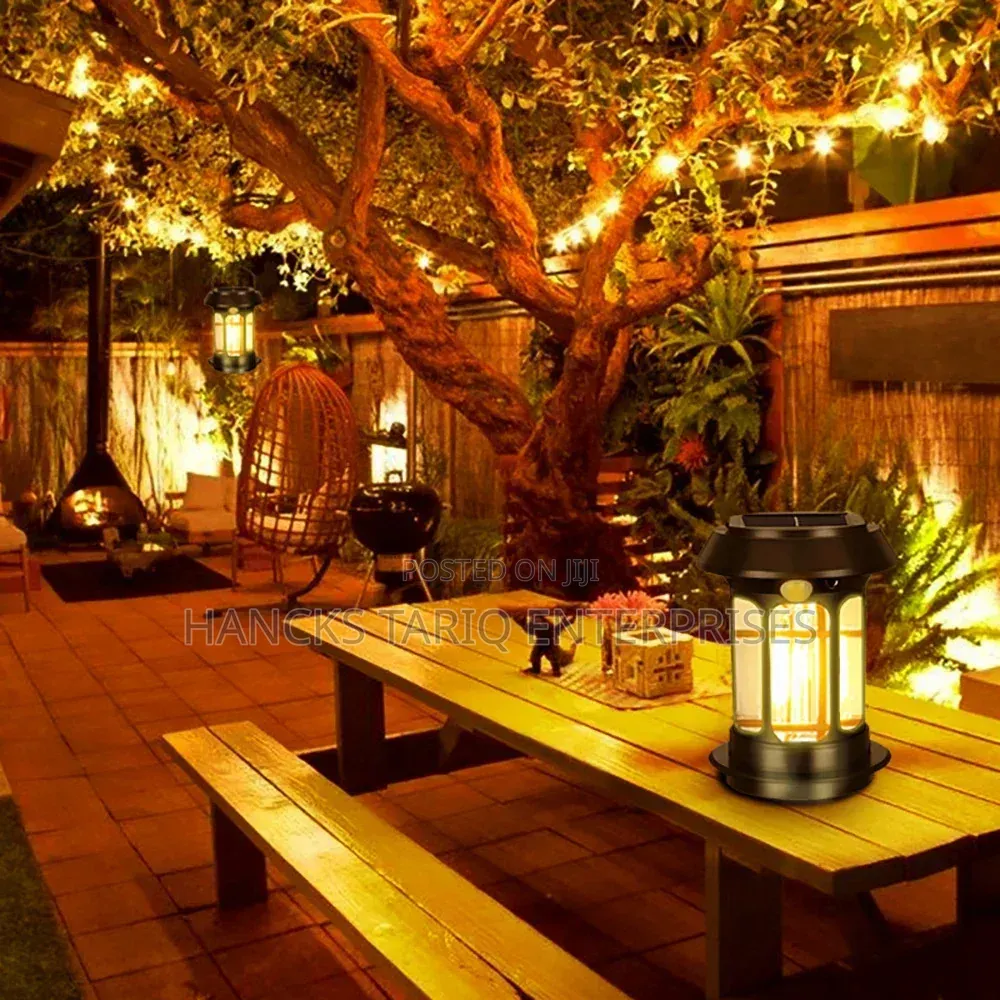 Solar-Powered Vintage LED Outdoor Lantern and Emergency Light