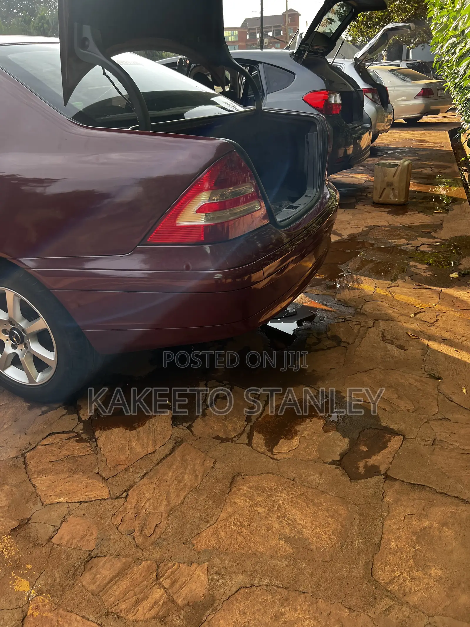 Mercedes-Benz C200 2003 Maroon