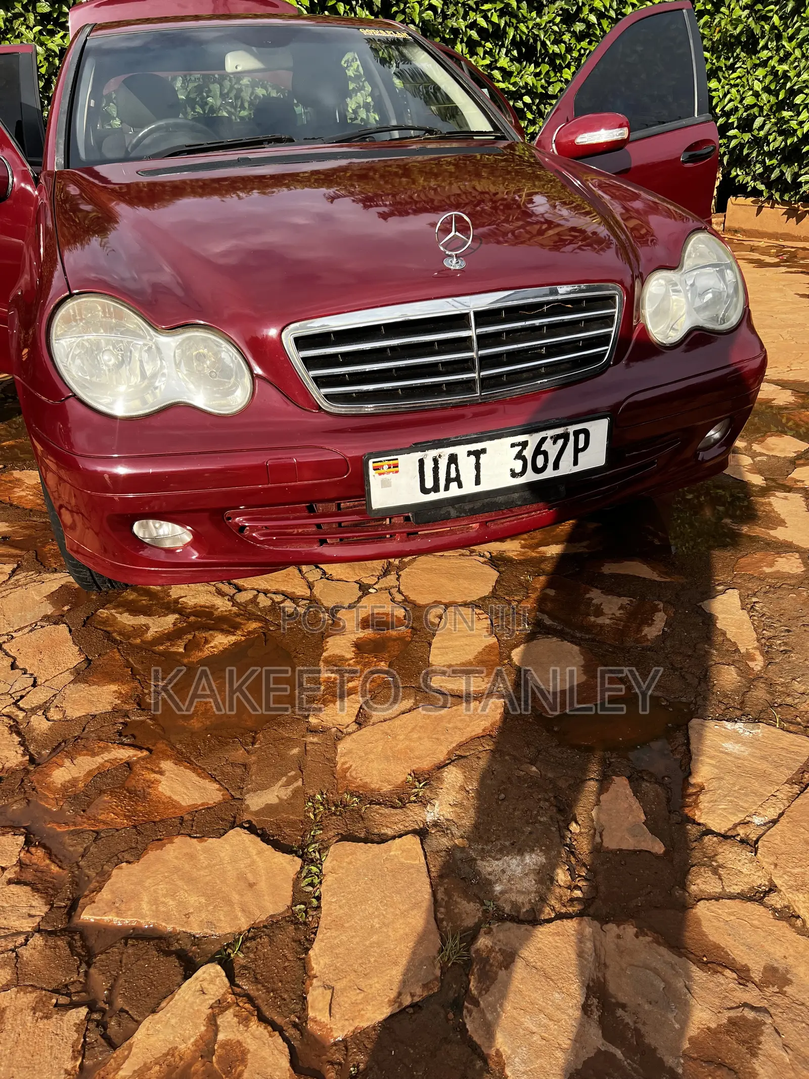 Mercedes-Benz C200 2003 Maroon