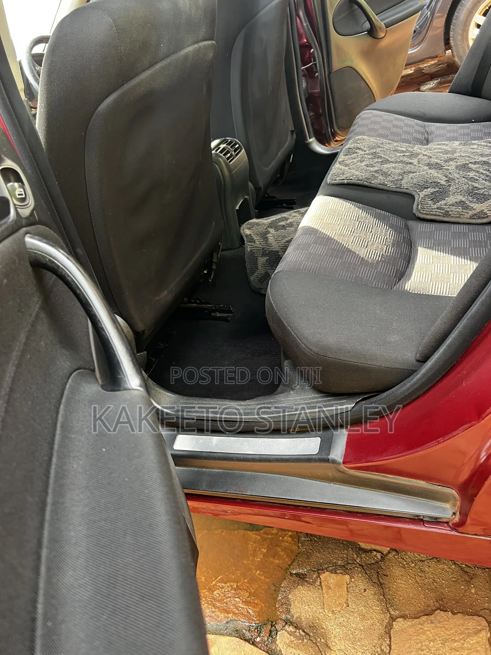 Mercedes-Benz C200 2003 Maroon