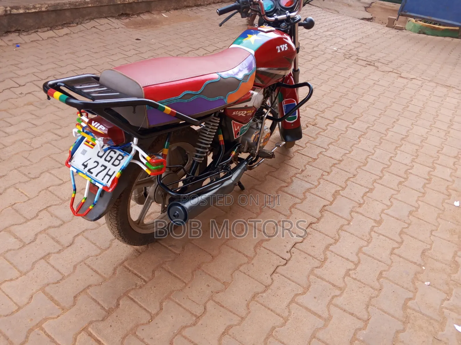 TVS HLX 125 2024 Red