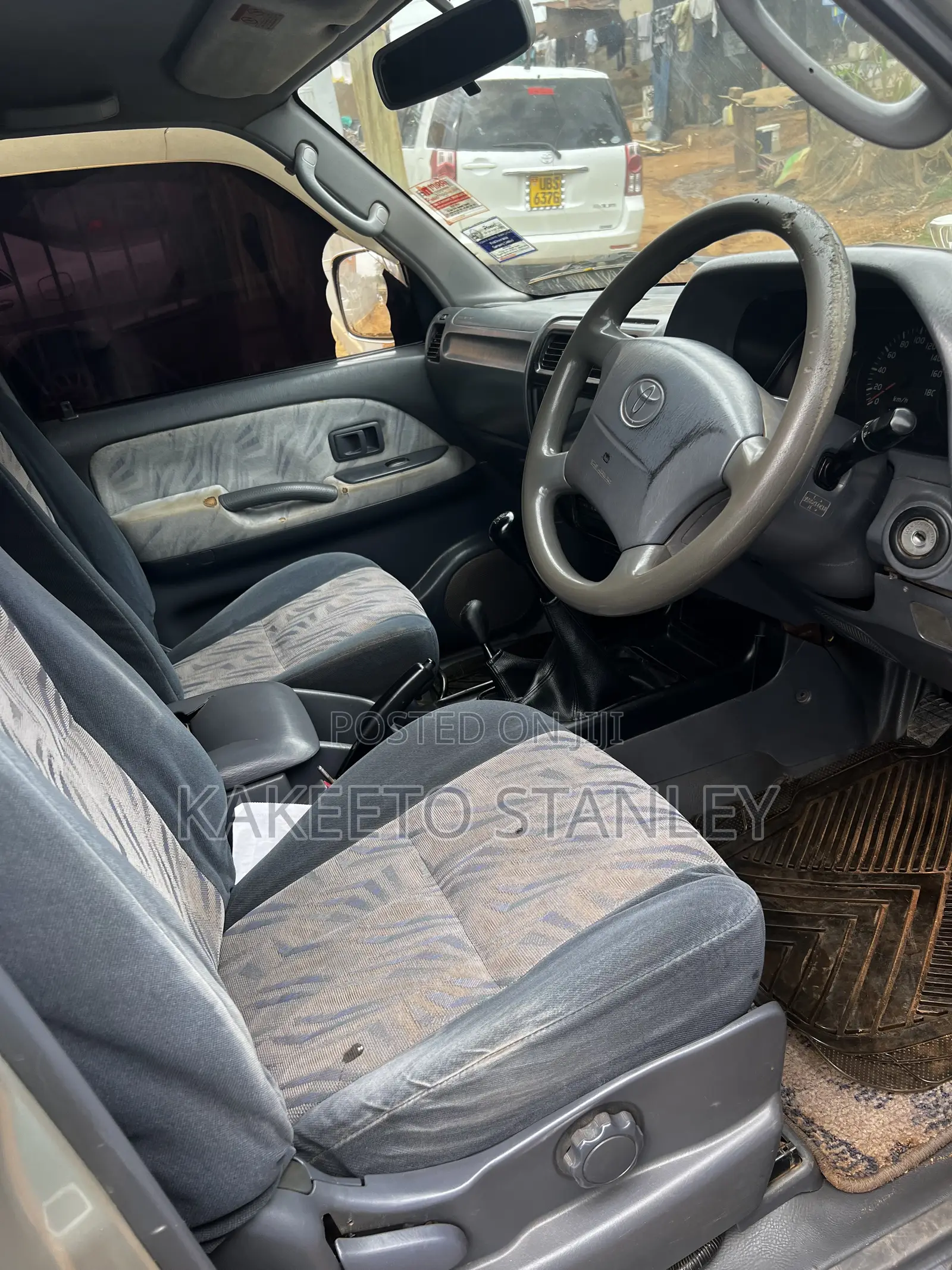 Toyota Land Cruiser Prado 2000 Silver