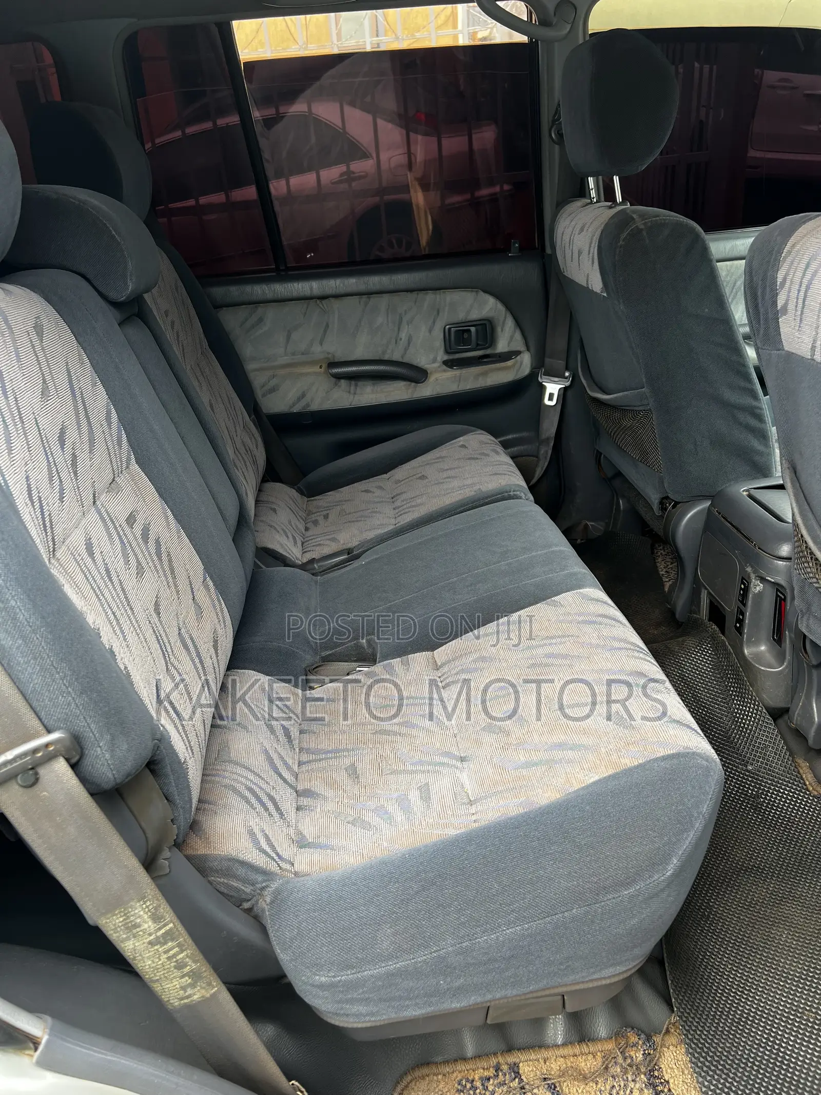Toyota Land Cruiser Prado 2000 Silver
