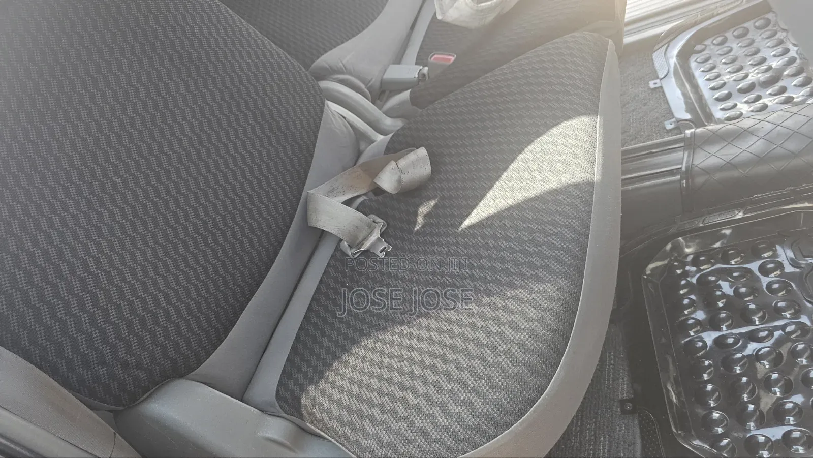 Toyota Sienta 2010 Gray