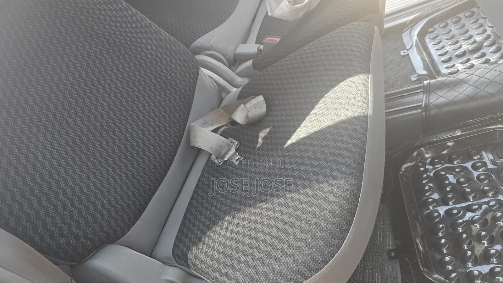 Toyota Sienta 2010 Gray