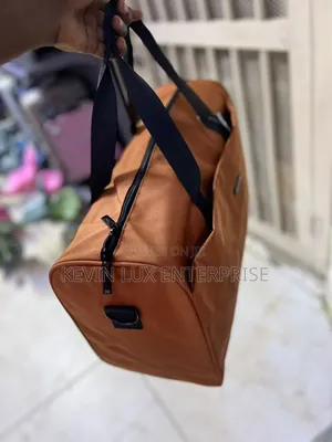 Hand Bag Travel Medium Size