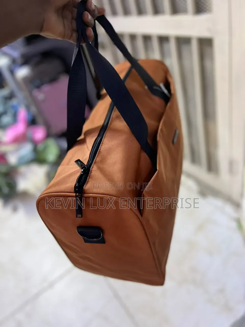 Hand Bag Travel Medium Size