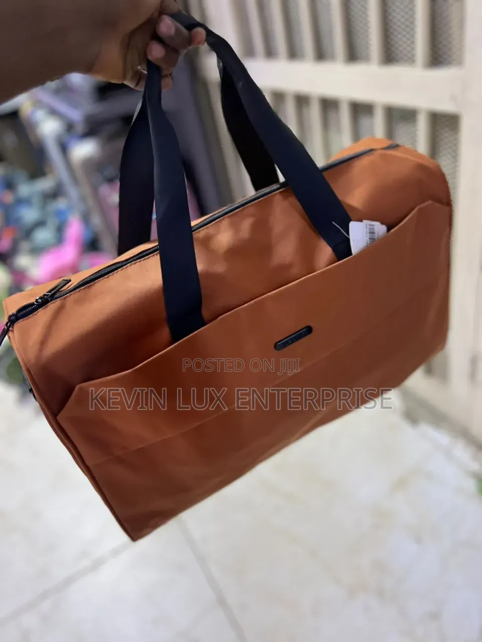 Hand Bag Travel Medium Size