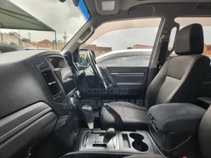 Mitsubishi Pajero 2011