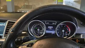 Mercedes-Benz M Class 2015 White