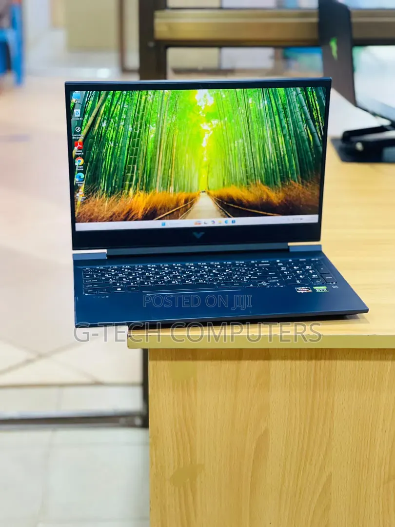 New Laptop HP Victus 16 16GB AMD Ryzen 5 SSD 512GB
