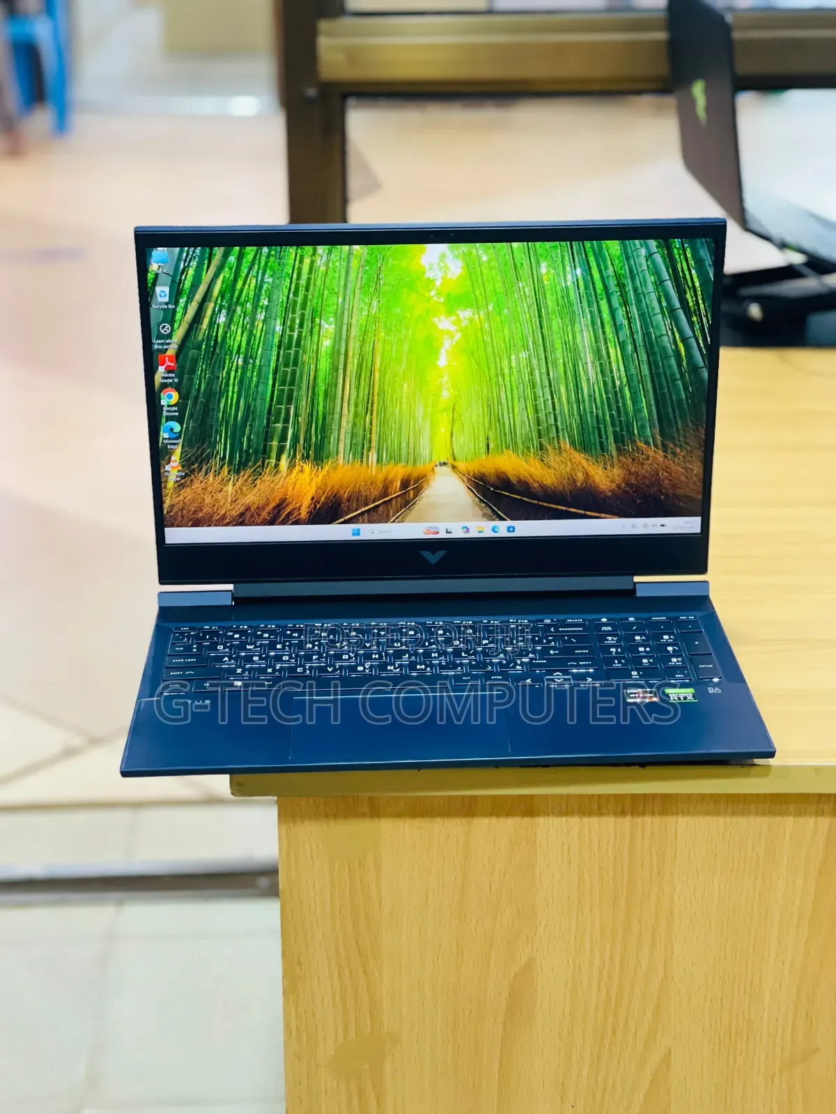 New Laptop HP Victus 16 16GB AMD Ryzen 5 SSD 512GB