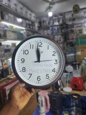 Classic Sonam Quartz Analog Wall Clock
