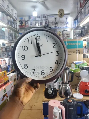 Classic Sonam Quartz Analog Wall Clock