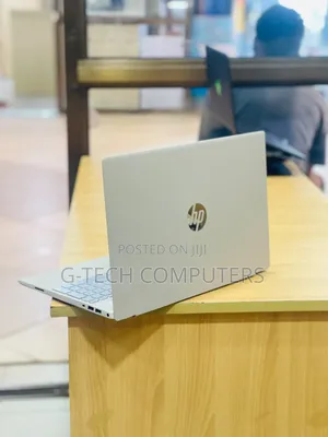 New Laptop HP Pavilion 15 8GB AMD Ryzen 5 SSD 256GB