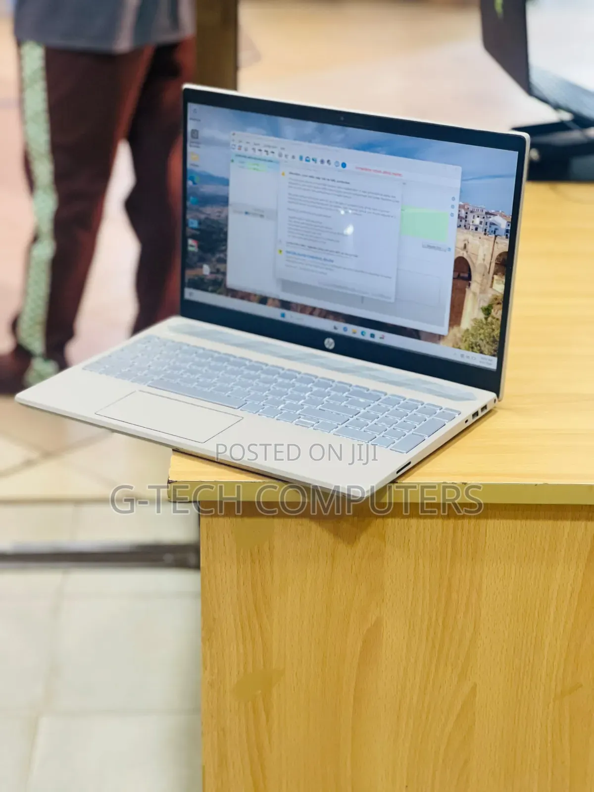 New Laptop HP Pavilion 15 8GB AMD Ryzen 5 SSD 256GB